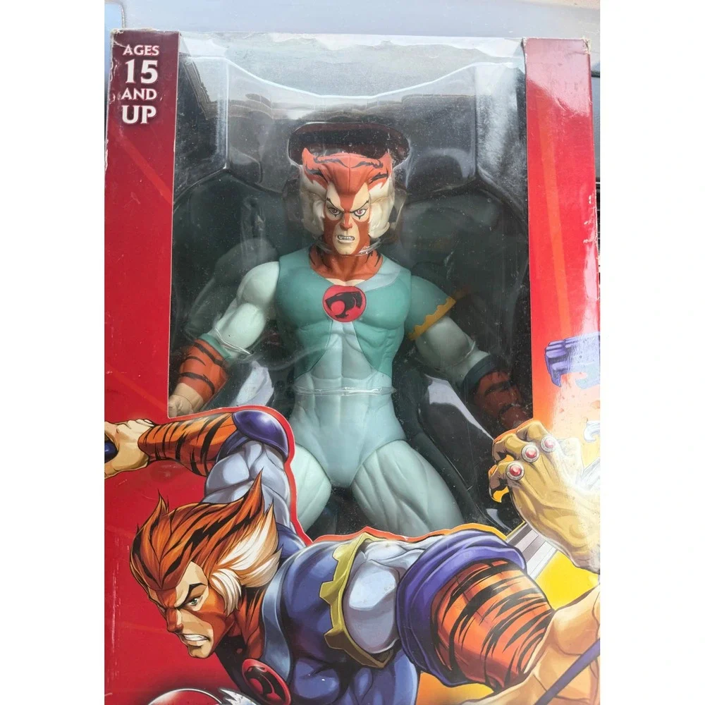 Tygra Mega Scale Action Figure Thundercats Classic Mezco Toyz